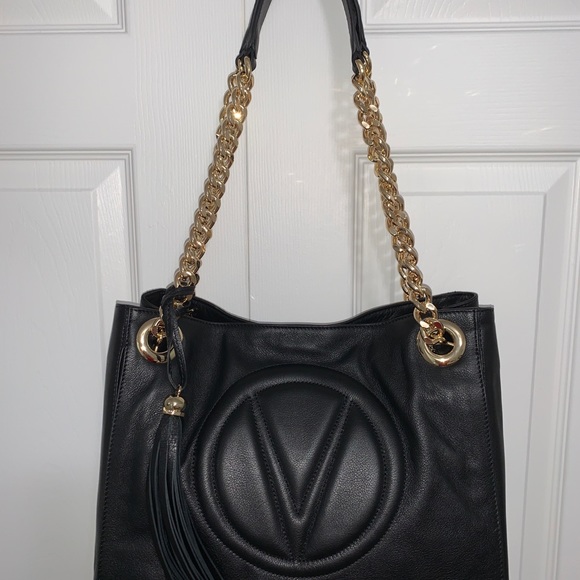 Valentino by Mario Valentino Black soft leather shoulder bag. - Picture 4 of 13